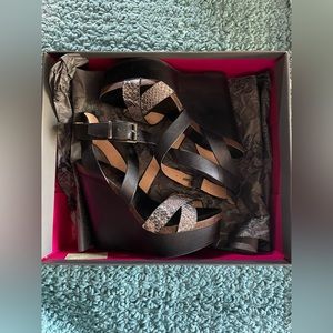 Vince Camuto leather sandals